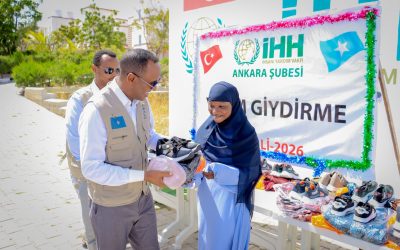 رئيس الهيئة الوطنية لإدارة الكوارث  يطلق مشروعًا للمساعدات النقدية يستفيد منه 130 أسرة من الأيتام المحتاجين
